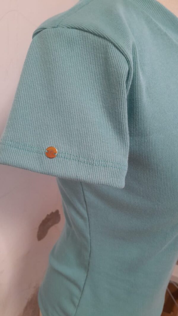 Blusa Abgail – Conforto, Estilo e Malha Canelada | Jéssica Xavier